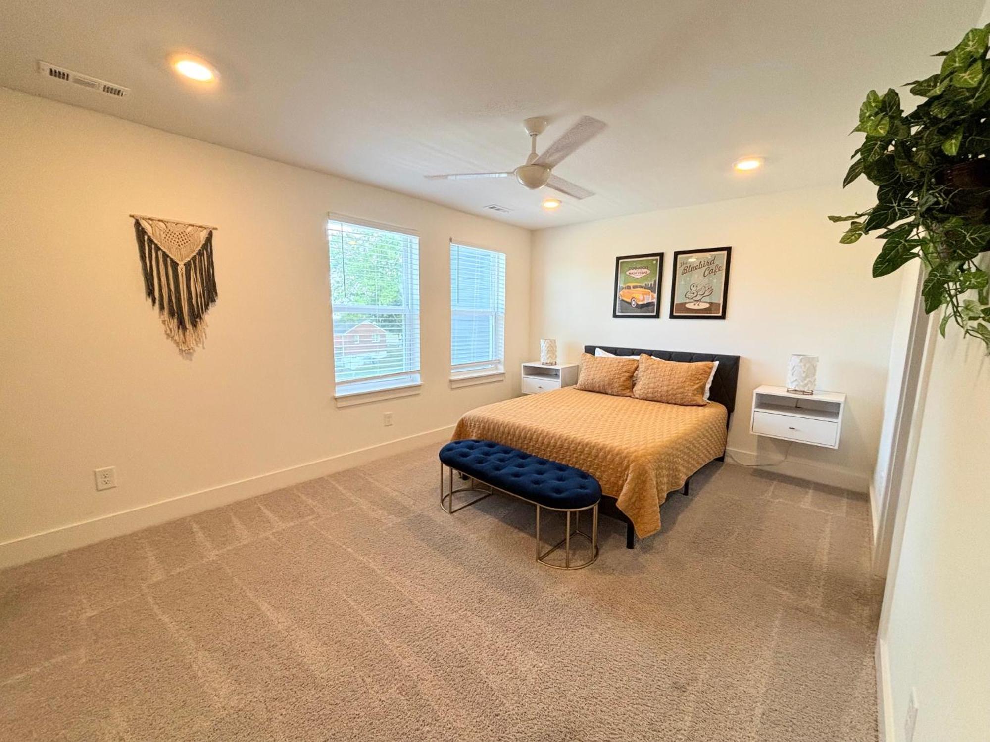 Closetobroadwayairportoprymillsgameroom16 Nashville Exteriör bild